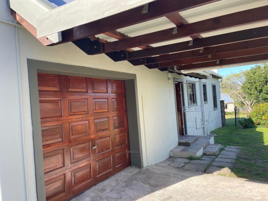 4 Bedroom Property for Sale in Bathurst Eastern Cape